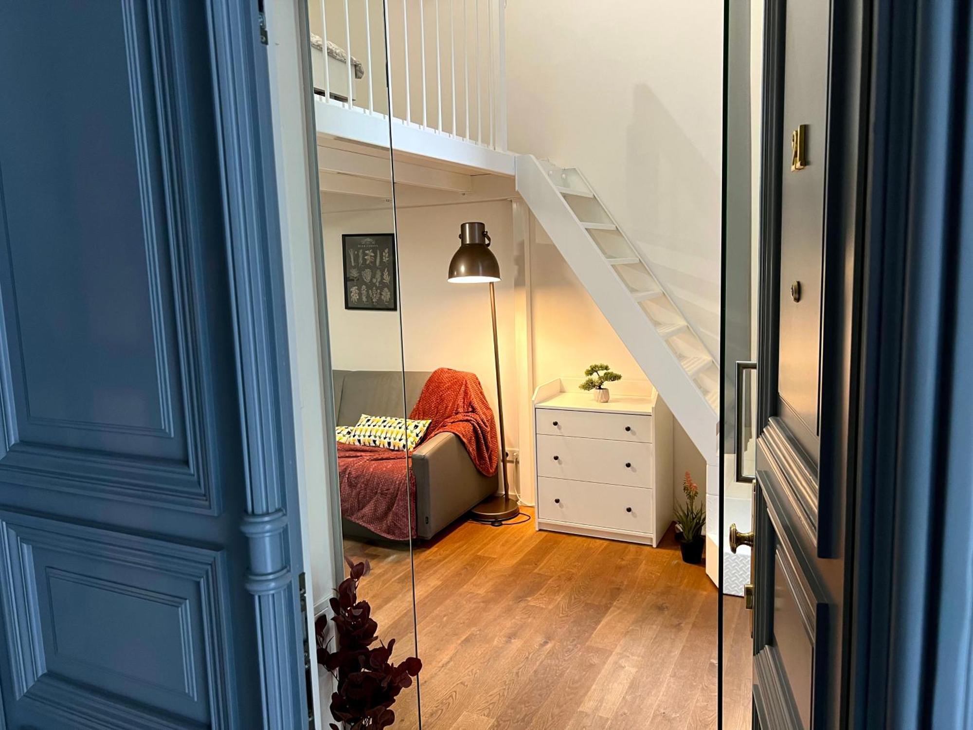 Апартаменти Opletalova 1min From Wenceslas Square